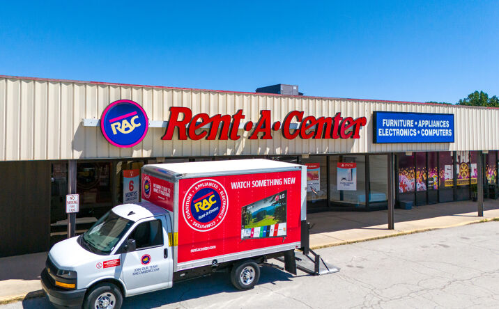 Pictures of Retail, Office, Restaurant property located at 520 - 640 Plaza Drive, Fostoria, OH 44830 for lease - image #1
