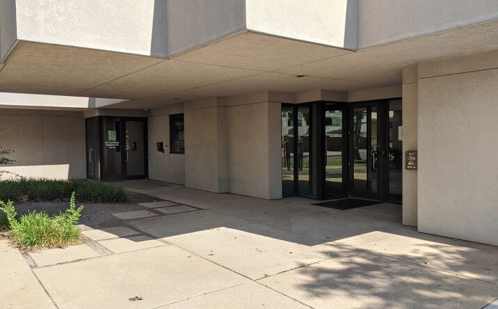 Pictures of Office, Retail property located at 420 S Emporia St, Wichita, KS 67202 for lease - image #1