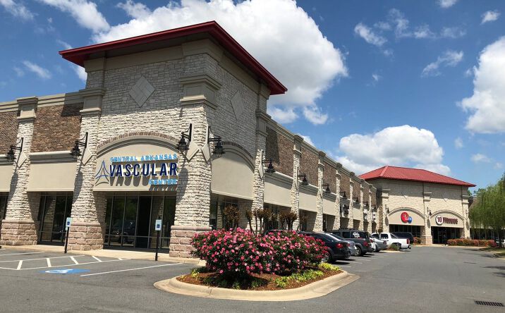 Pictures of Retail, Office, Restaurant property located at 11701 Maumelle Blvd, Maumelle, AR 72113 for lease - image #1