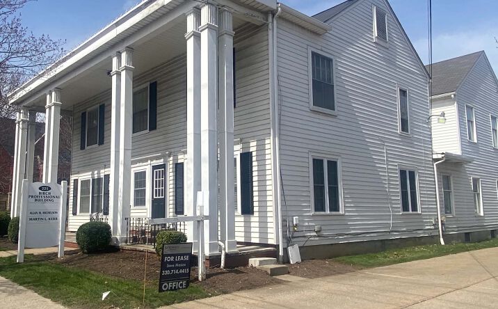Pictures of Office property located at 225 E Liberty St, Medina, OH 44256 for lease - image #1
