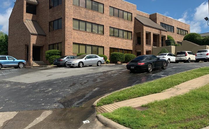 Pictures of Office property located at 8 Shackleford Plaza, Little Rock, AR 72211 for lease - image #1