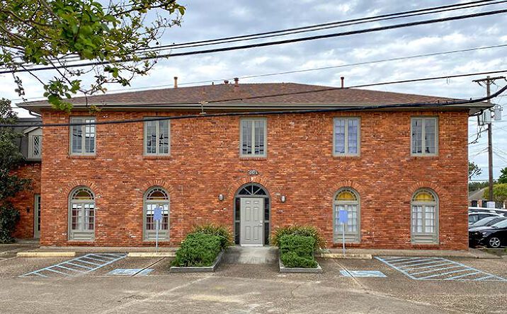 Pictures of Office property located at 401 Veterans Memorial Blvd, Metairie, LA 70005 for lease - image #1
