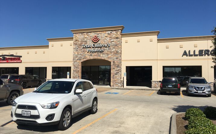 Pictures of Retail property located at 7599 Garth Rd, Baytown, TX 77521 for lease - image #1
