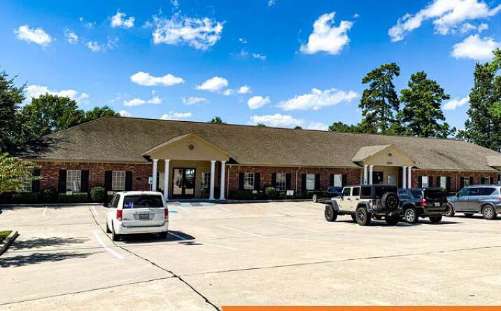 Pictures of Office property located at 2245-2255 N Loop 336 W, Conroe, TX 77304 for lease - image #1