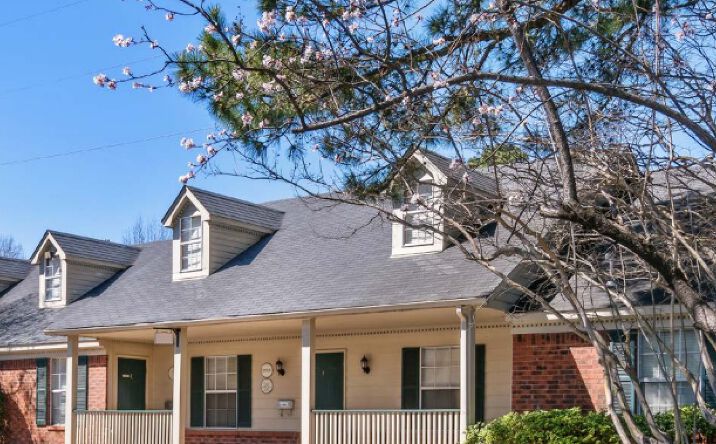 Pictures of Office property located at 5362 Estate Office Dr, Memphis, TN 38119 for lease - image #1