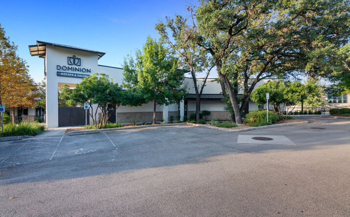 Pictures of Retail property located at 23103 IH 10 W, San Antonio, TX 78257 for lease - image #1