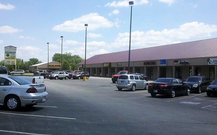 Pictures of Retail, Office, Restaurant property located at 3901 IN-47, Sheridan, IN 46069 for lease - image #1