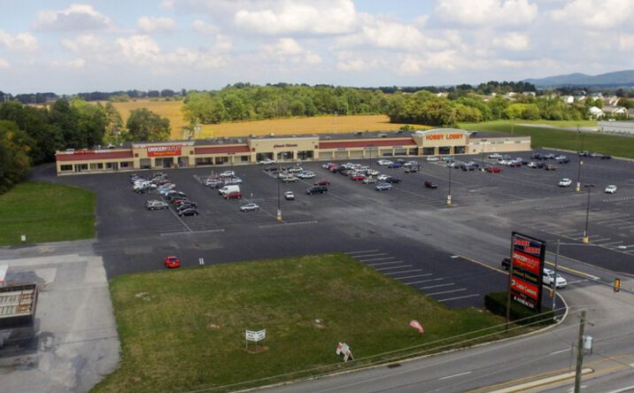 Pictures of Land property located at 1695 Lincoln Way E, Chambersburg, PA 17202 for lease - image #1