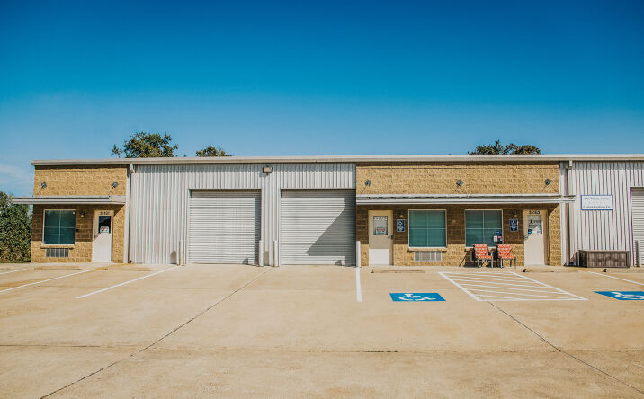 Pictures of Industrial, Office property located at 351 Columbia Memorial Pkwy, Kemah, TX 77565 for lease - image #1
