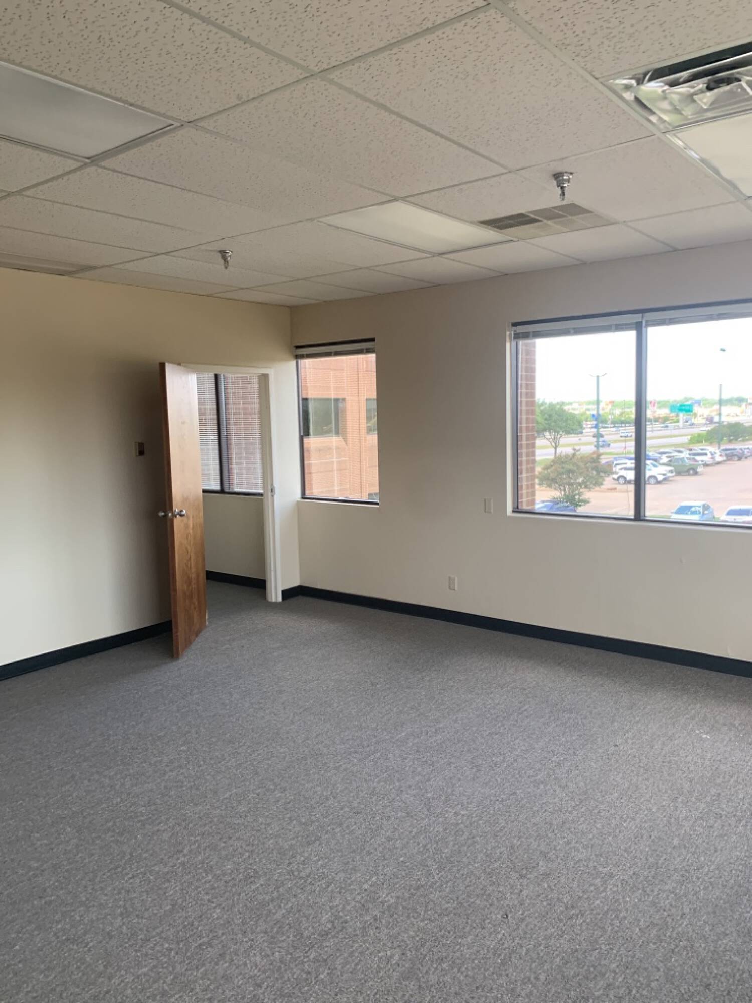 1711 E. Central Texas Expressway, Killeen, TX 76541