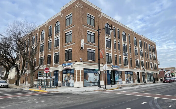 Pictures of Retail property located at 4914-4916 North Clark Street, Chicago, IL 60640 for lease - image #1