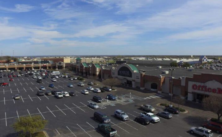 Pictures of Retail property located at 4330 W Waco Dr, Waco, TX 76710 for lease - image #1