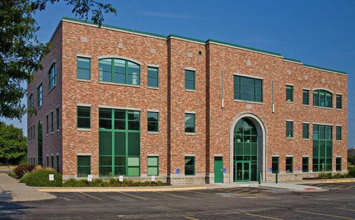 Pictures of Office property located at 1910 S 72nd St, Omaha, NE 68124 for lease - image #1