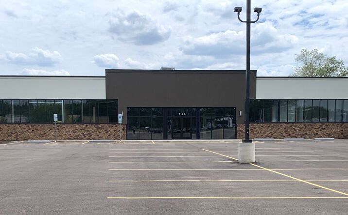 Pictures of Retail property located at 7123 Cherryvale N. Blvd, Rockford, IL 61112 for lease - image #1