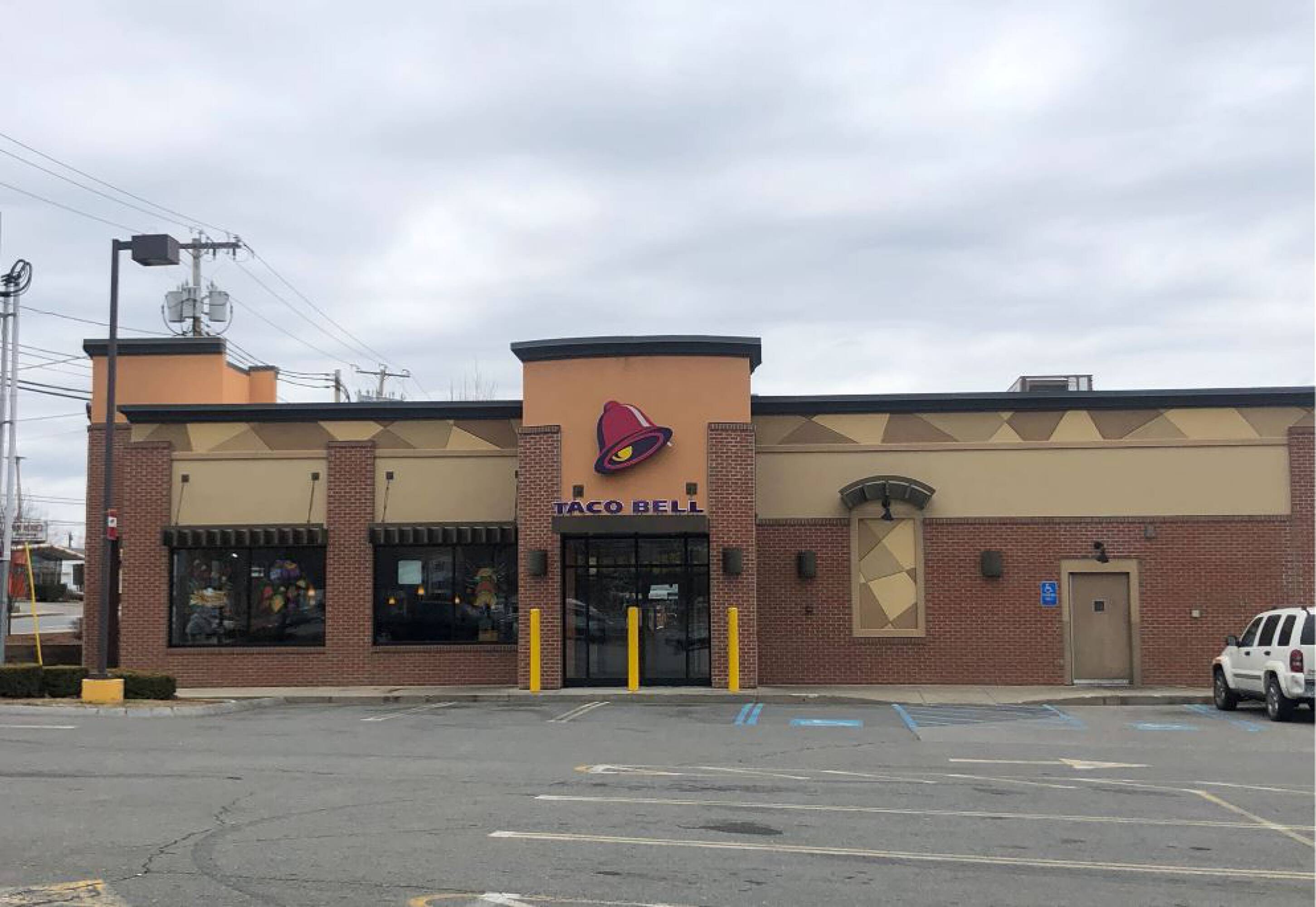 300 Main St, Nashua, NH 03060