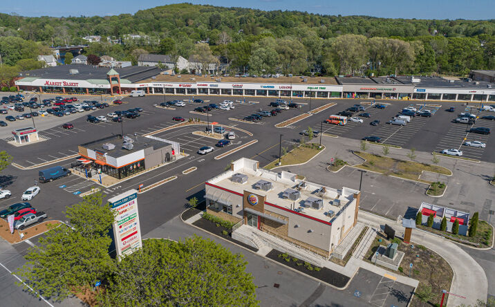Pictures of Retail property located at 223 Lincoln Ave, Haverhill, MA 01830 for sales - image #1