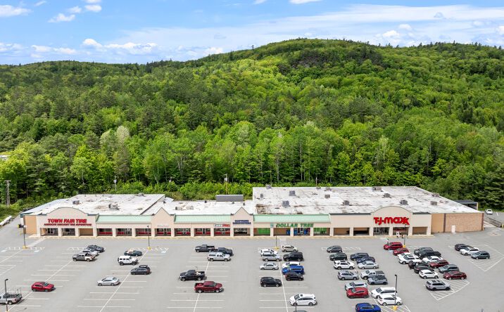 Pictures of Retail, Office property located at 554 Meadow St, Littleton, NH 03561 for lease - image #1