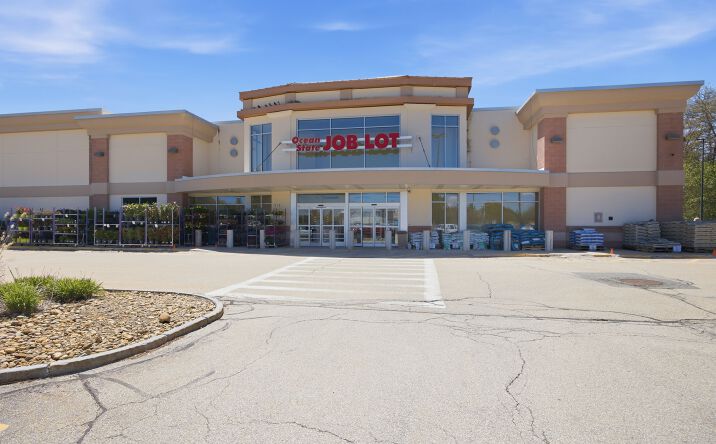 Pictures of Retail property located at 601 Nashua St, Milford, NH 03055 for lease - image #1