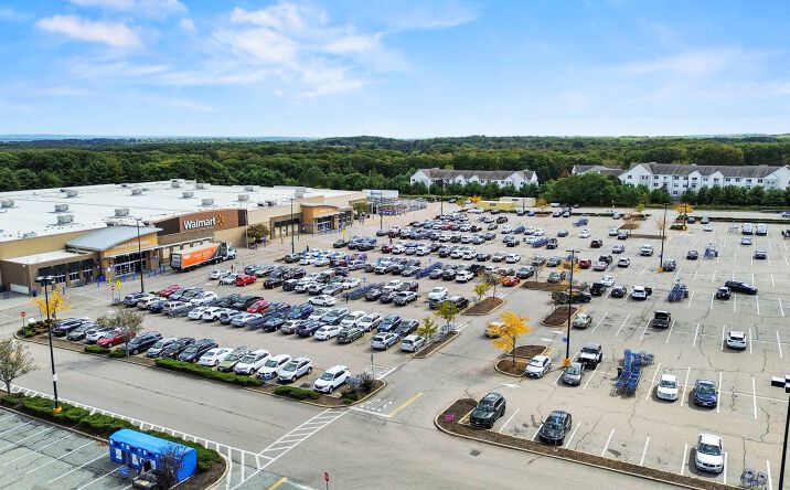 Pictures of Retail, Restaurant property located at 1776 Plainfield Pike, Cranston, RI 02921 for sales - image #1