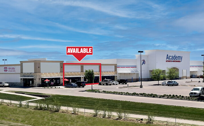 Pictures of Retail property located at 2556 N Greenwich Rd, Wichita, KS 67226 for lease - image #1