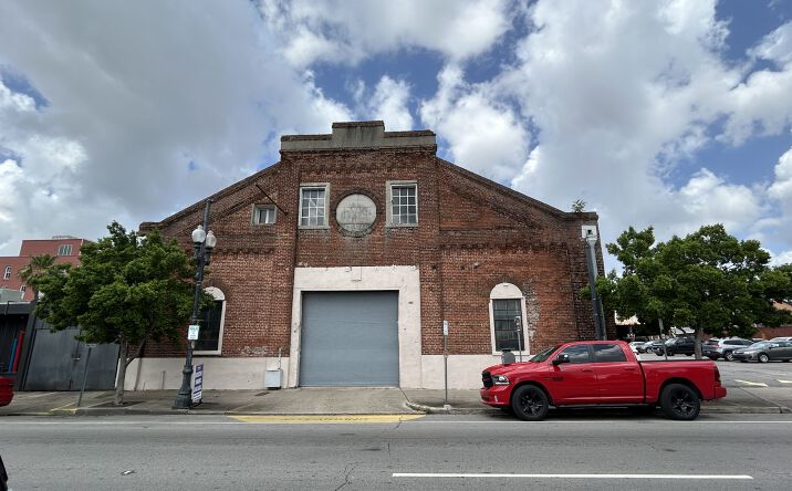 Pictures of Office, Industrial, Restaurant property located at 851 Magazine St, New Orleans, LA 70130 for lease - image #1