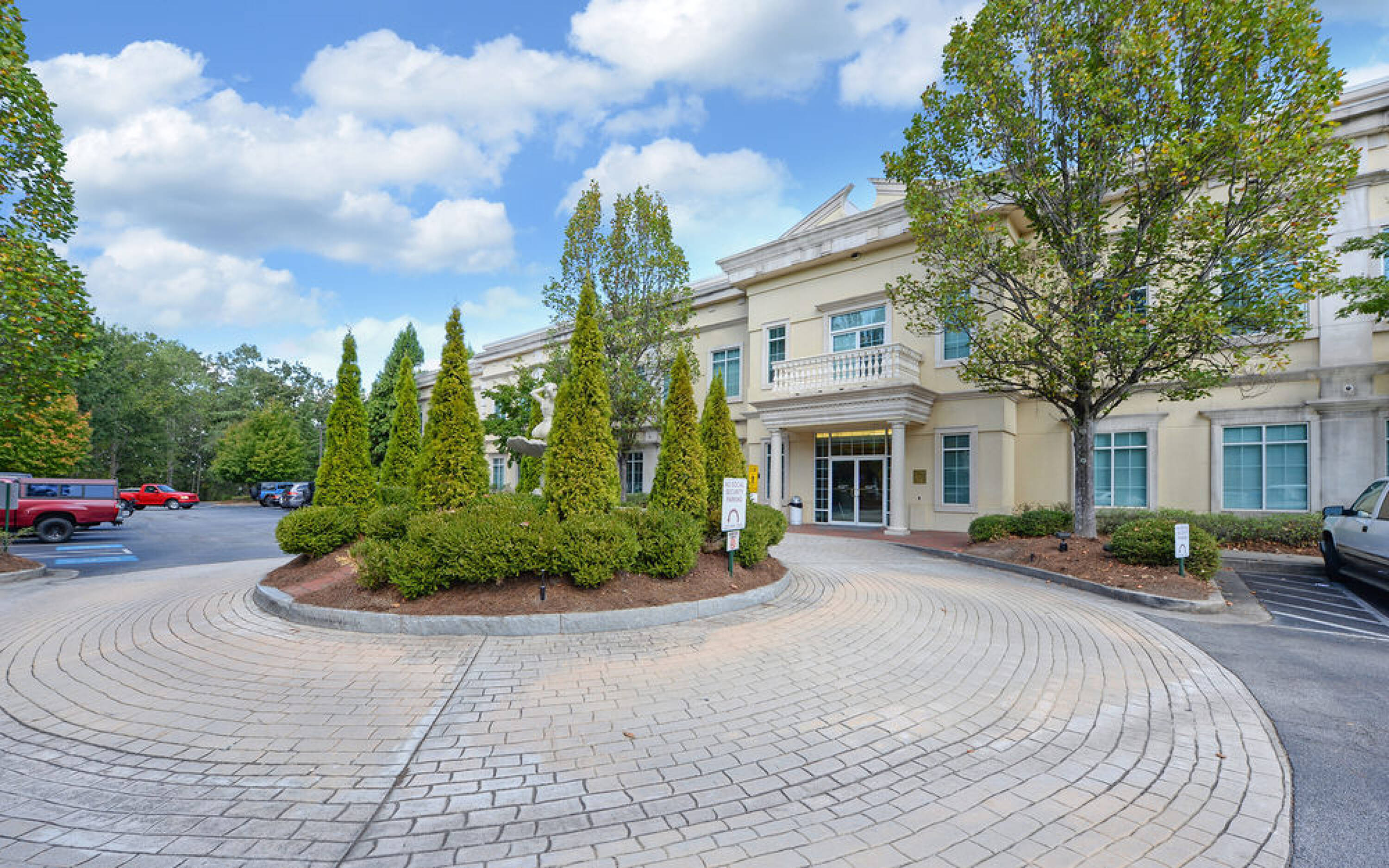 2565 Thompson Bridge Rd, Gainesville, GA 30501