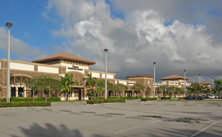 Pictures of Retail property located at 7391 FL-7, Parkland, FL 33067 for lease - image #1