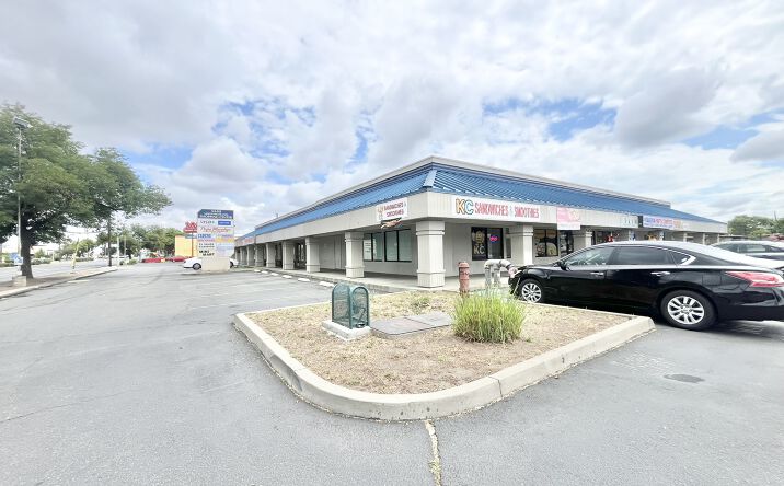 Pictures of Retail property located at 5620 Watt Ave, North Highlands, CA 95660 for lease - image #1