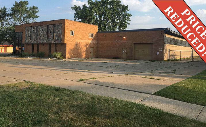 Pictures of Industrial property located at 15201 E Twelve Mile Road, Roseville, MI 48066 for lease - image #1