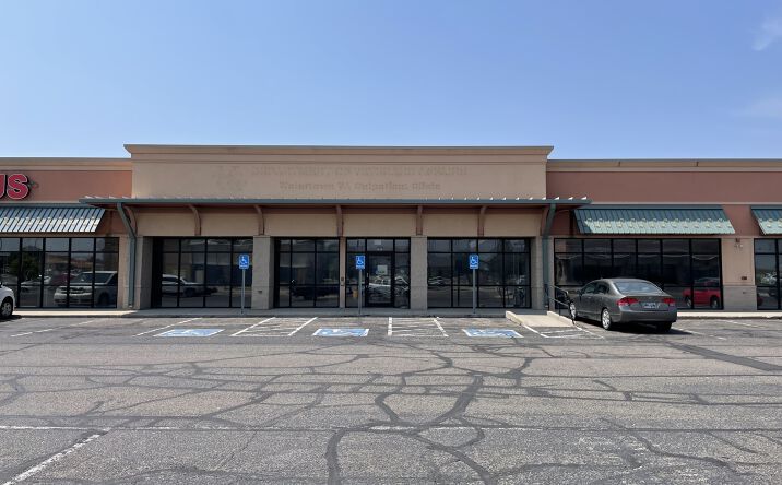 Pictures of Retail, Office property located at 911 29th St SE, Watertown, SD 57201 for lease - image #1