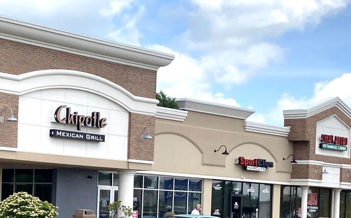 Pictures of Retail, Restaurant property located at 6000-6124 Wilmington Pike, Sugarcreek Twp, OH 45459 for lease - image #1