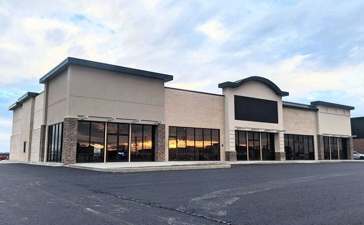 Pictures of Retail, Office property located at 1414 Hirschland Rd, Evansville, IN 47715 for lease - image #1