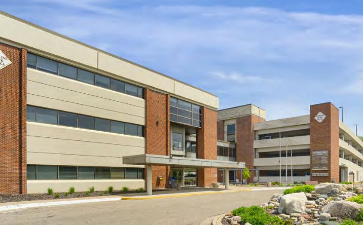 Pictures of Office property located at 570 Asbury Street, Saint Paul, MN 55104 for lease - image #1