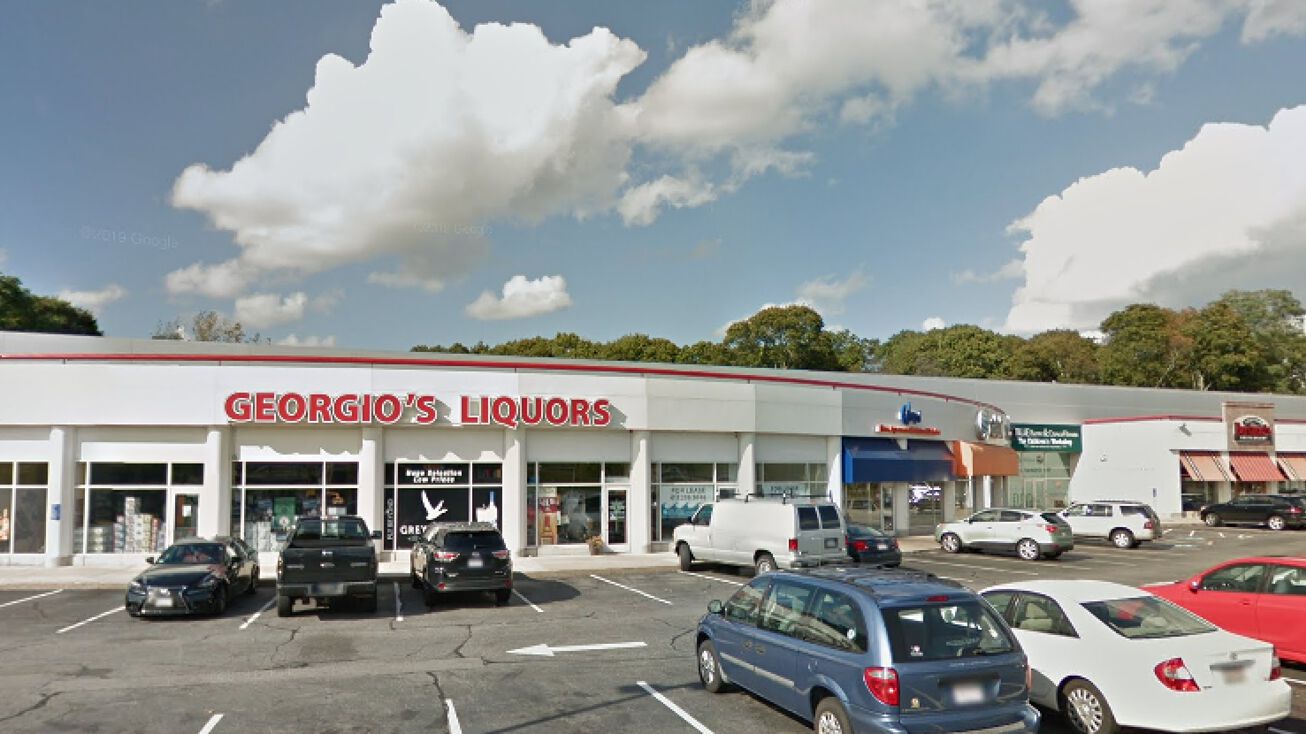 475 Winter St, Waltham, MA 02451 Retail Space for Lease Reservoir Plaza