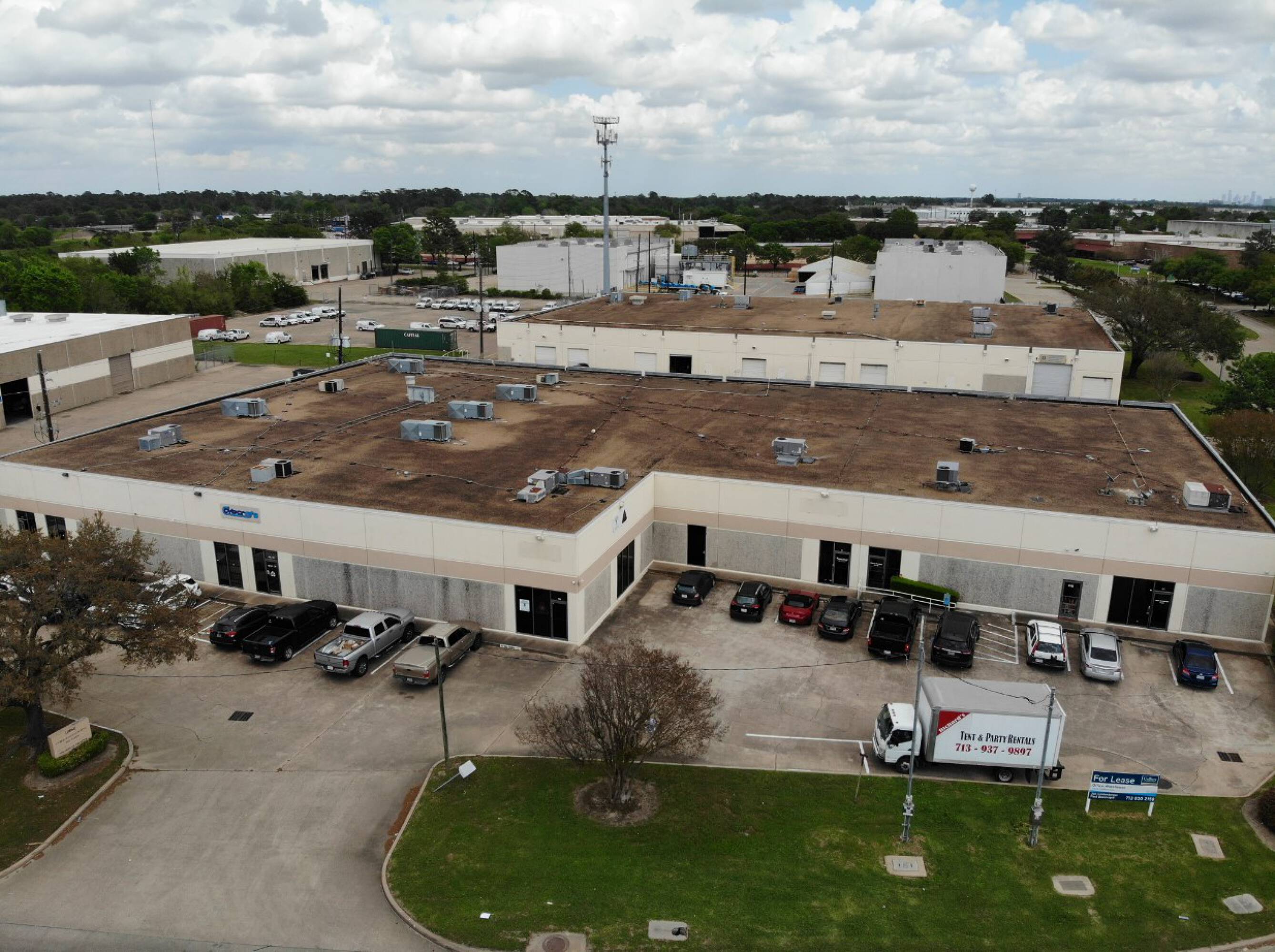 Brookhollow West Service Center - Lease