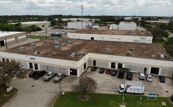 Pictures of Industrial property located at 10050 - 10060 W Gulf Bank Rd, Houston, TX 77088 for lease - image #1
