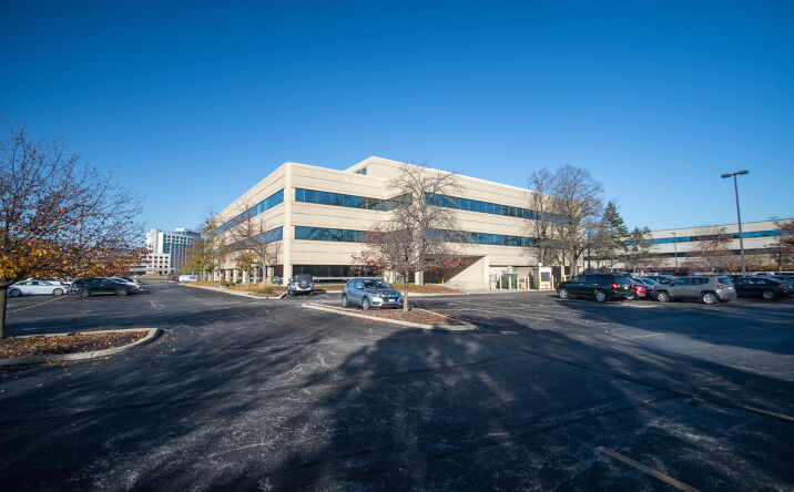 Pictures of Office property located at 3030 Salt Creek Ln, Arlington Heights, IL 60005 for lease - image #1