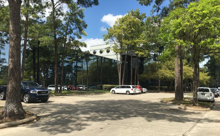 Pictures of Office property located at 14340 Torrey Chase Boulevard, Houston, TX 77014 for lease - image #1