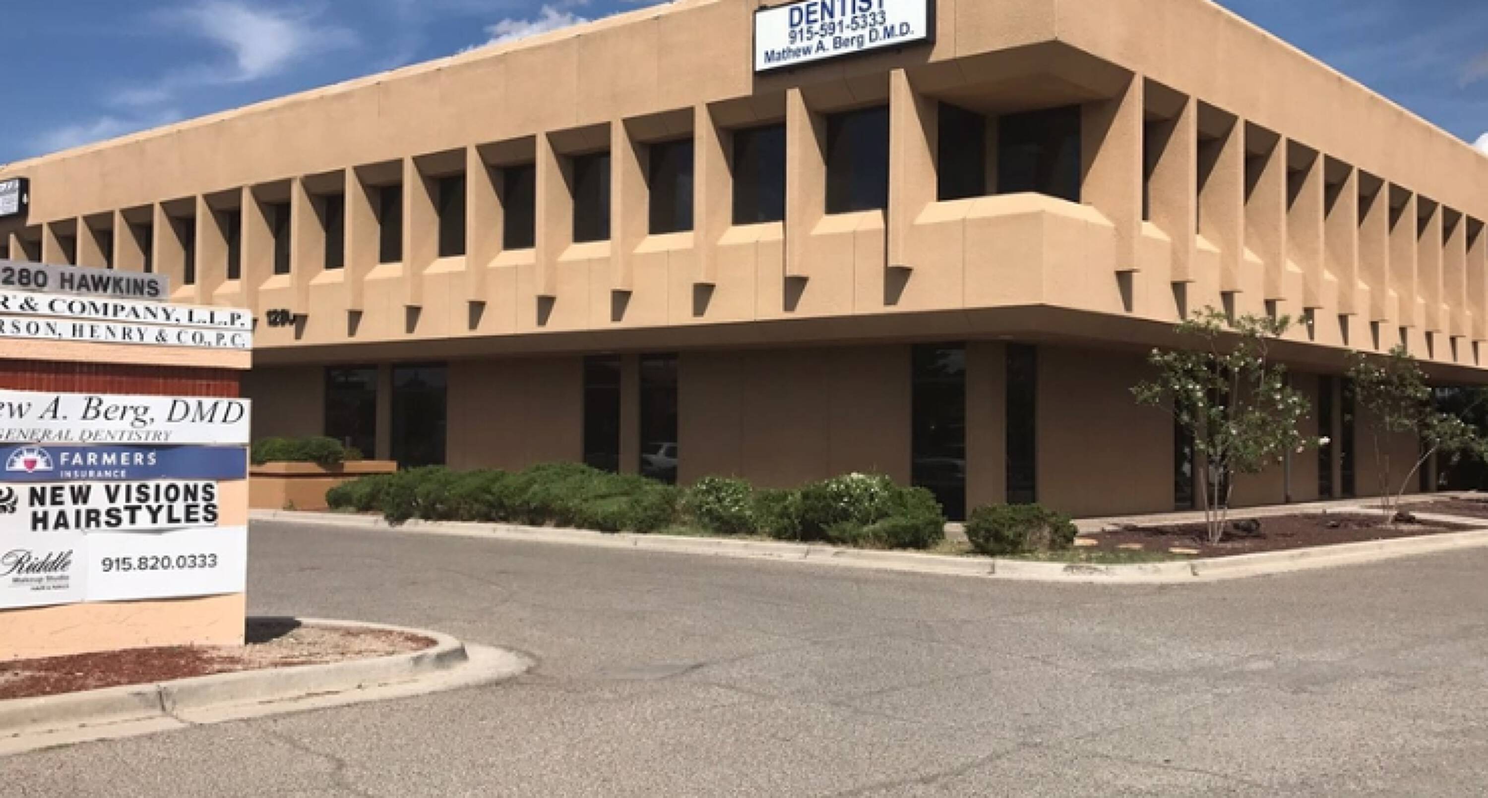 1545 Hawkins Blvd El Paso Tx 04 - 4x5vnxp