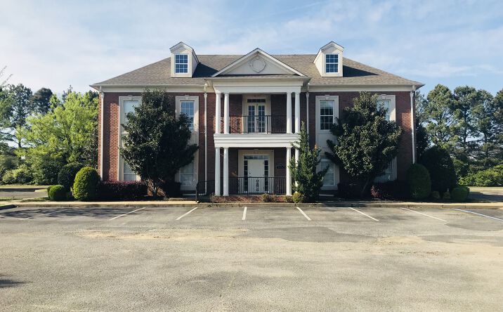 Pictures of Office property located at 6812 Crumpler Blvd, Olive Branch, MS 38654 for lease - image #1