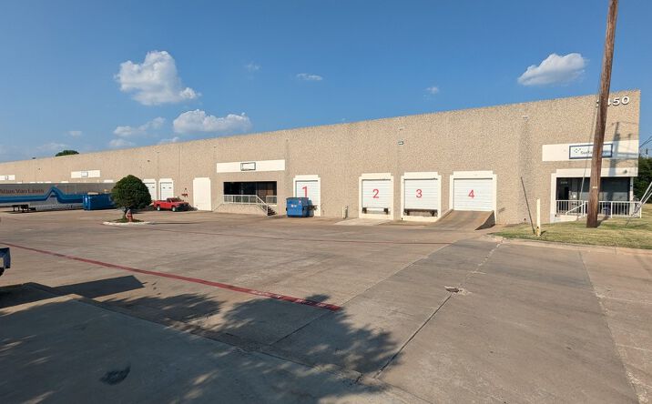 Pictures of Industrial property located at 2450 114th St, Grand Prairie, TX 75050 for lease - image #1