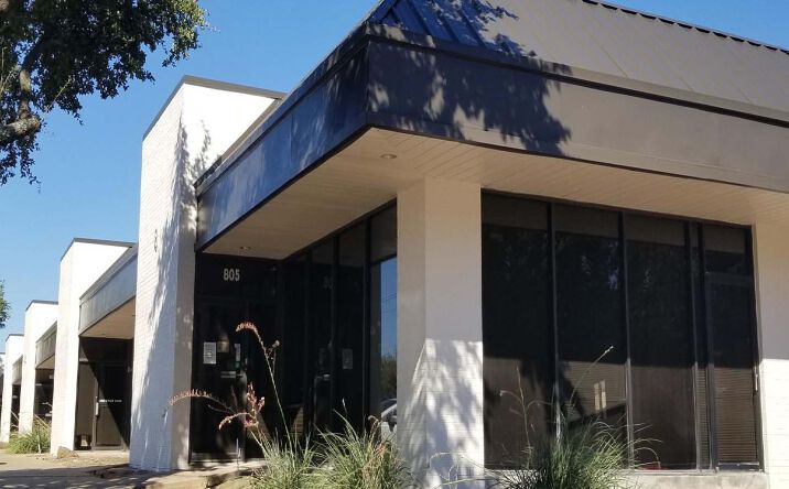 Pictures of Industrial property located at 4950 Keller Springs & 4951 Airport Pky, Addison, TX 75001 for lease - image #1