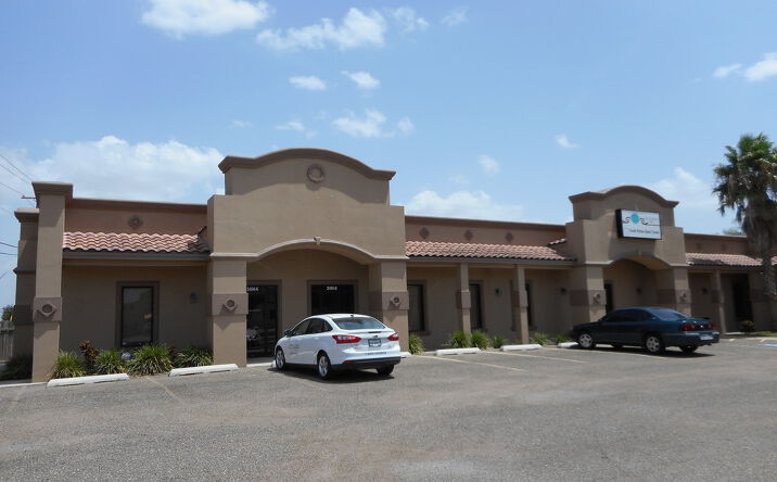 Pictures of Office property located at 2404 S Expressway 83, Harlingen, TX 78552 for lease - image #1