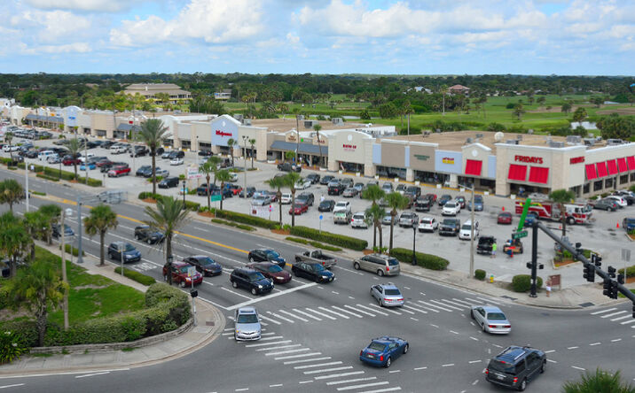 Pictures of Retail property located at 201 E Granada Blvd, Ormond Beach, FL 32176 for lease - image #1