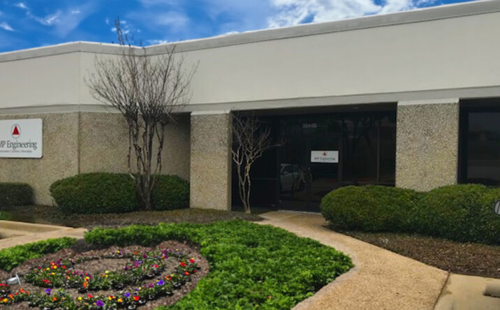 Pictures of Office, Industrial property located at 3242-3250 N Skyway Circle, Irving, TX 75038 for lease - image #1