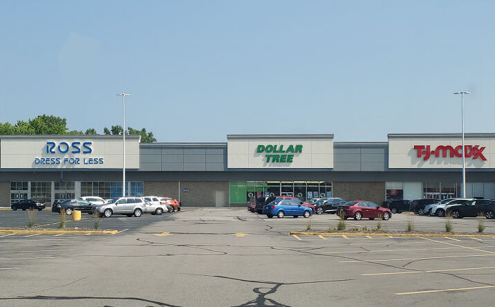 Pictures of Retail property located at 7845 Mentor Ave, Mentor, OH 44060 for lease - image #1