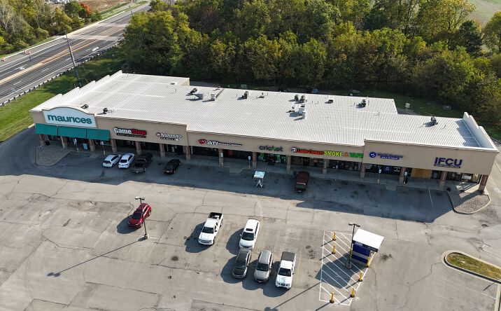 Pictures of Retail property located at 1877 US-231, Crawfordsville, IN 47933 for lease - image #1