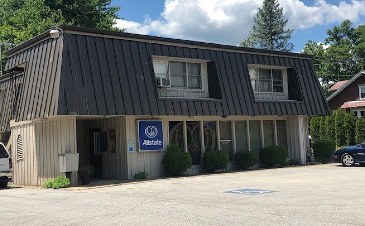 Pictures of Office property located at 627 Prospect Ave S, Hartville, OH 44632 for lease - image #1