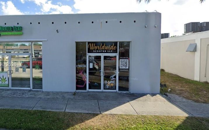 Pictures of Retail property located at 1419 S Federal Hwy, Dania Beach, FL 33004 for lease - image #1