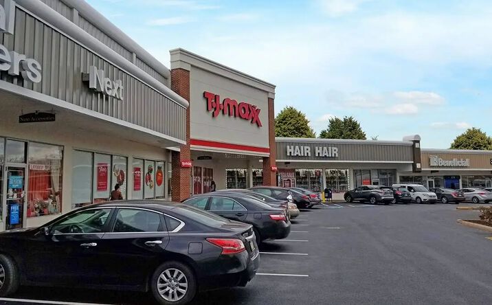 Pictures of Retail property located at 7720 City Line Avenue, Philadelphia, PA 19151 for lease - image #1